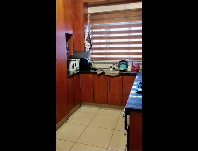 2 BEDROOM APARTMENT FOR SALE IN WYCHWOOD